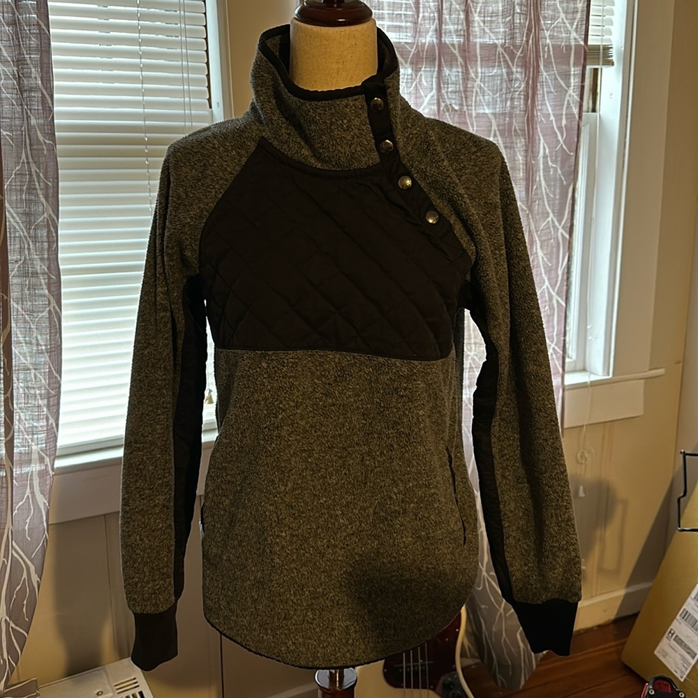 Abercrombie fleece funnelneck sweater, size s